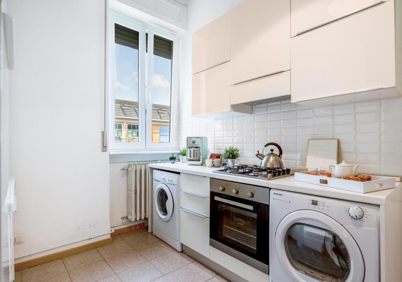 Milanese Elegance - 15 Minutes Duomo Apartment Luaran gambar